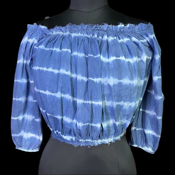 Tops - 🎀Tie n dye top